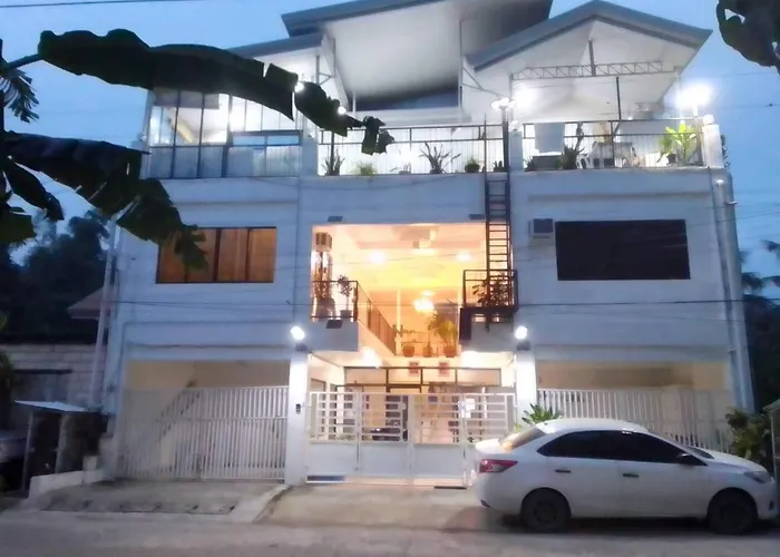 Luna Travellers Bed & Breakfast