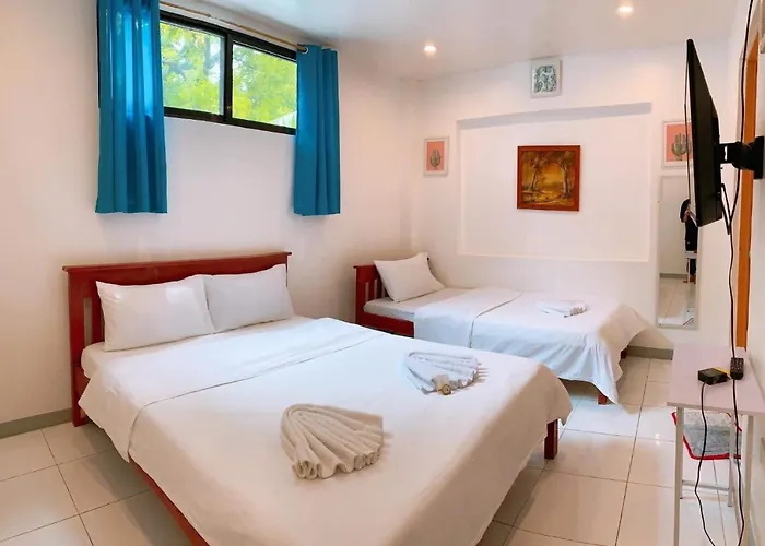 Bed & Breakfast Luna Travellers Oslob
