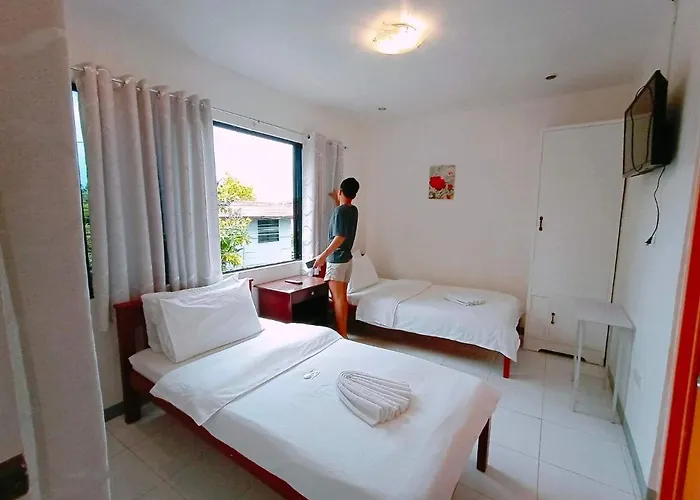 Luna Travellers Bed & Breakfast Oslob