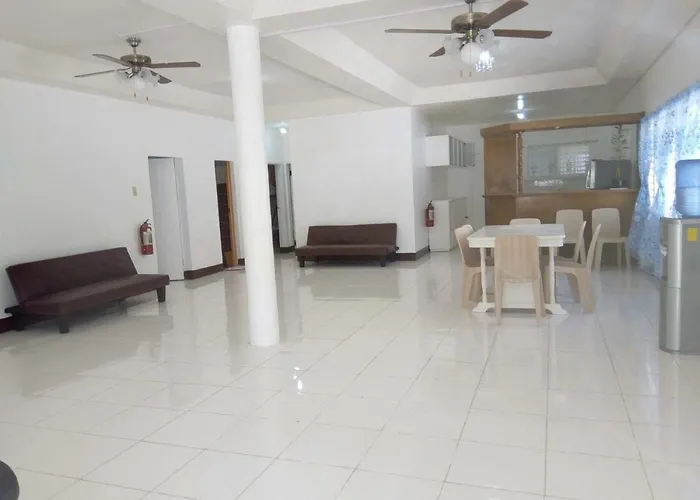 Luna Travellers Bed & Breakfast